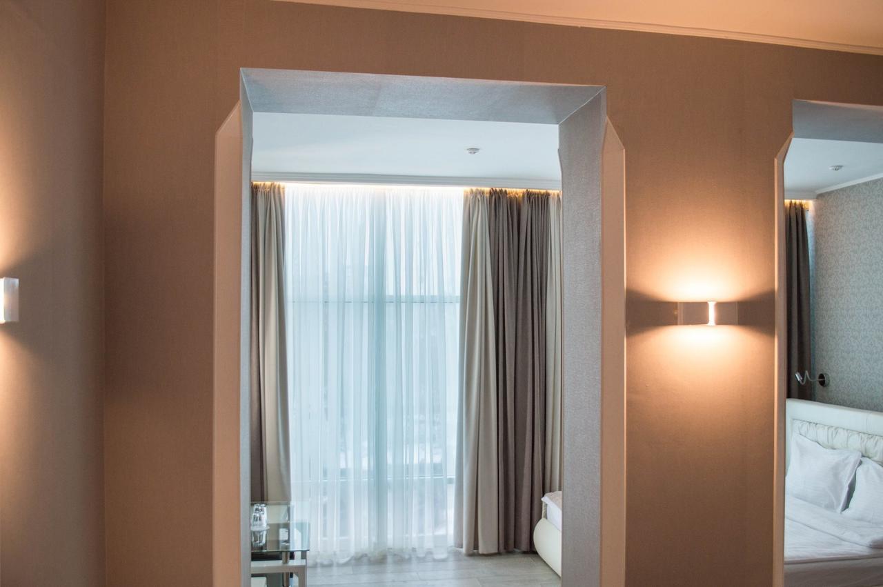 Pallada Hotel Ternopil Luaran gambar
