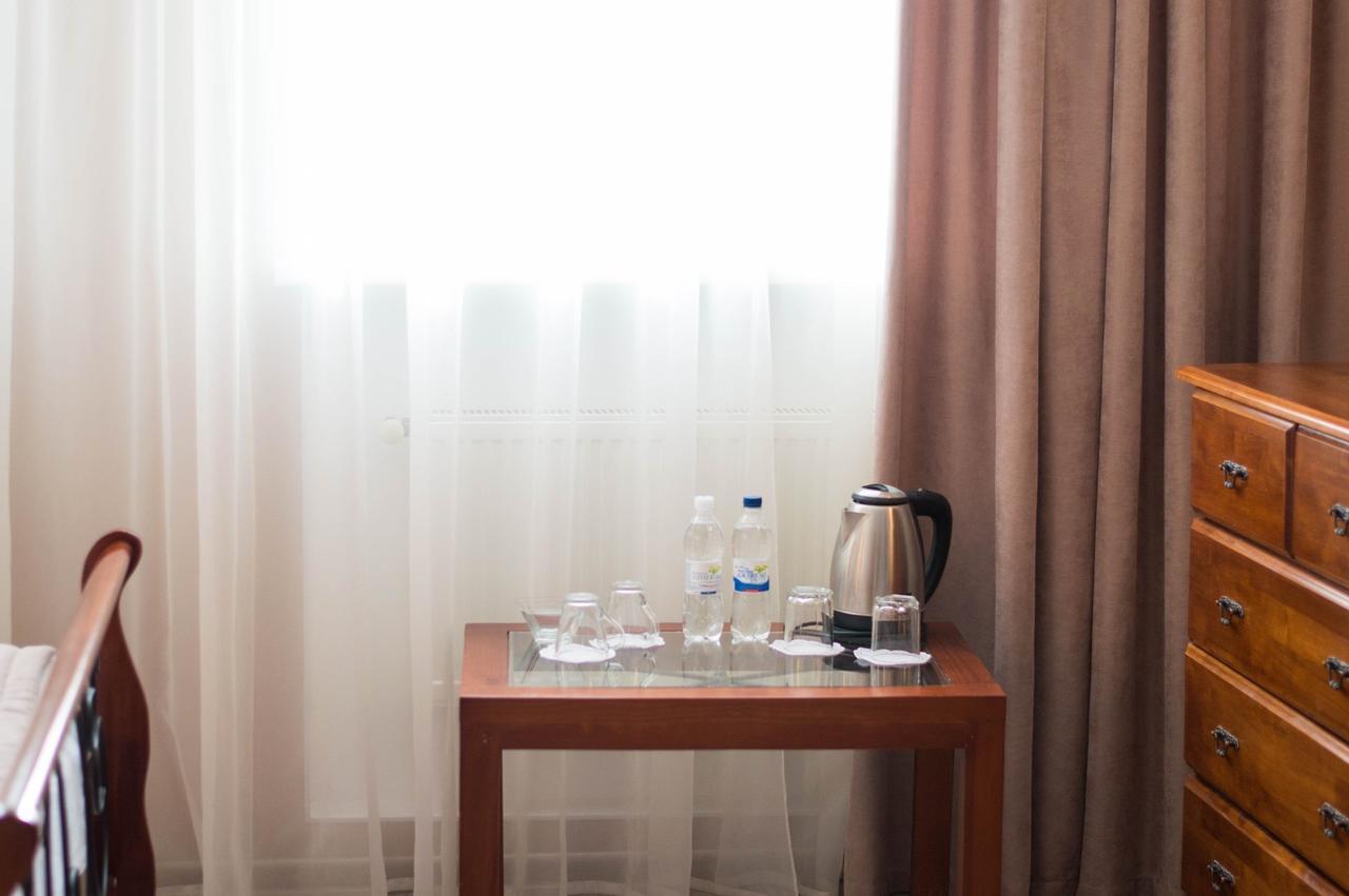 Pallada Hotel Ternopil Luaran gambar